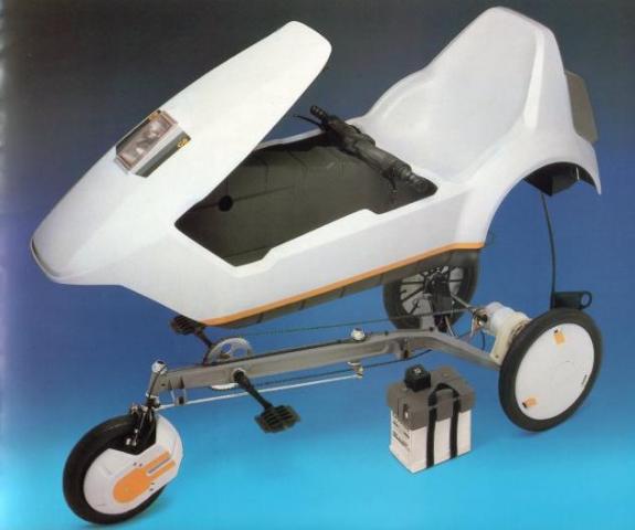 Sinclair C5 - chassis and body Sinclair C5 - chassis and body